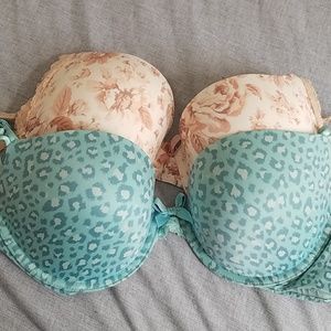 BUNDLE  OF 2 BRAS 36D AND 38C